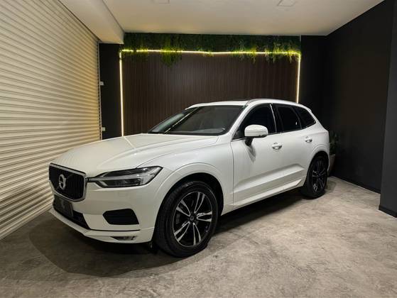 VOLVO XC60 2.0 T5 GASOLINA MOMENTUM AWD GEARTRONIC VOLVO XC60 2.0 T5 GASOLINA MOMENTUM AWD GEARTRONIC